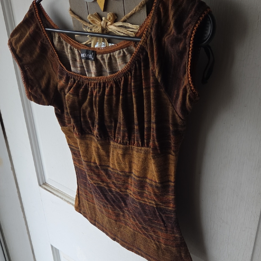 Wet Seal Brown and Tan Boho Y2k Medium Crop Top Festival Earthy Tones Feminine